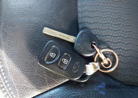 2013 Hyundai Tucson Gls from USA, damaged, VIN KM8JUCACXDU618195